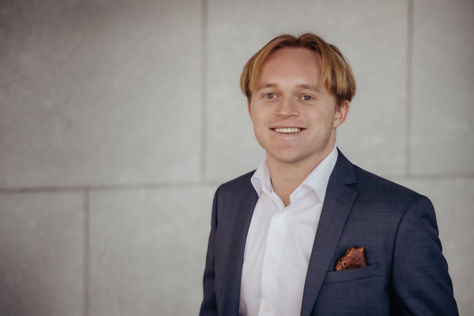 Fra studier til investeringsteamet: Sondre deler sine erfaringer og gir tre gode råd til studenter